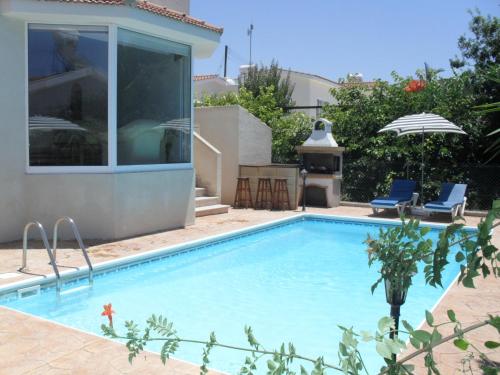Piscina a Villa Theodora o a prop