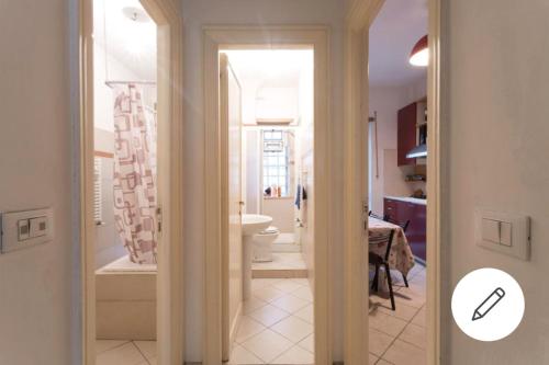 A bathroom at B&B Stelle Di Roma