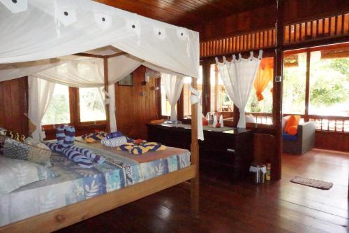 Blue Bay Divers Likupang Bangka