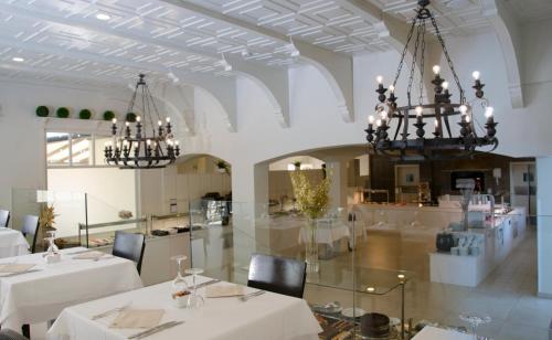 Restoran atau tempat lain untuk makan di Hotel Ereza Mar - Adults Only