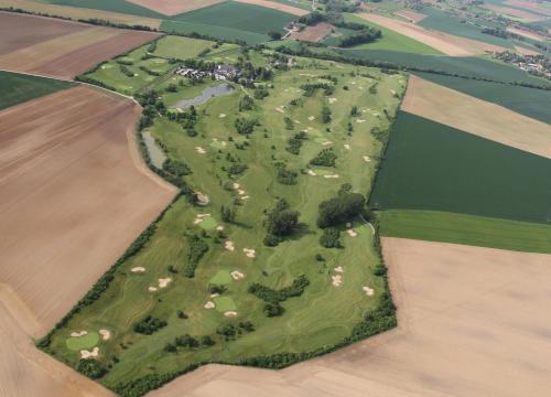 a model of a farm with sheep on a field at Hotel Golf de Pierpont in Bons Villers