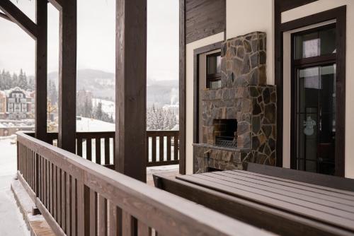 Балкон или терраса в Chalet BFamilyHouse Bukovel