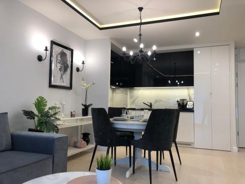 APARTAMENT BLIŻEJ MORZA Sorrento z garażem