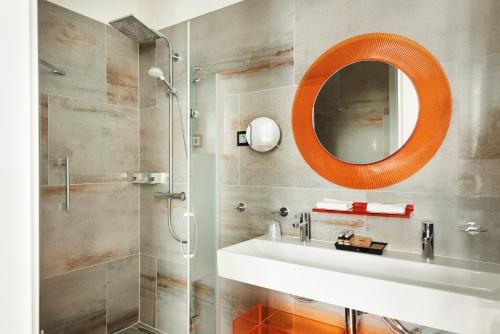 A bathroom at Boutique Residence Budapest