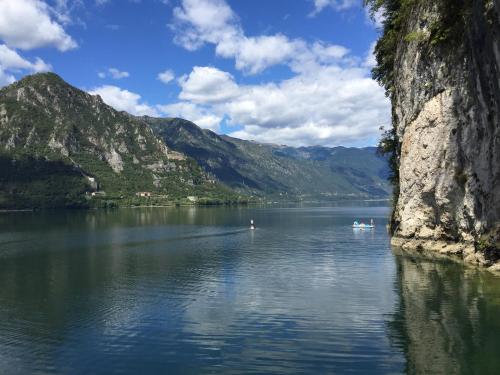 a view of a lake with mountains in the background at Casa Paola in Vesta