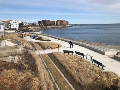 Gallery image of Winthrop Arms Hotel Restaurant Logan Airport in Winthrop