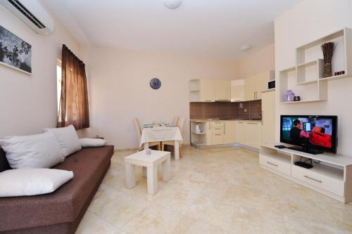 Gallery image of Lastura Aparthotel in Novalja
