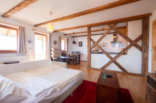 Postel nebo postele na pokoji v ubytování Holiday Home Katričnek
