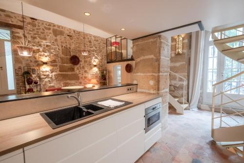 Dapur atau dapur kecil di OLD STONES