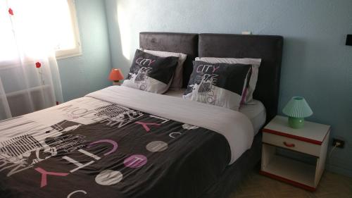 Katil atau katil-katil dalam bilik di Le Belvue