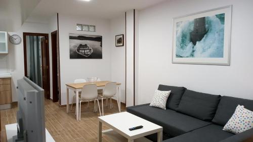 Galeriebild der Unterkunft BRISAS DEL MAR APARTMENT, ONE STEP FROM THE SEA. in Playa del Burrero