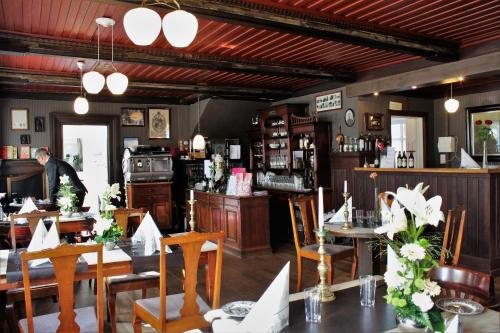 Lounge nebo bar v ubytování Hotel Rødding