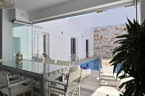 Nisides Villa Naoussa