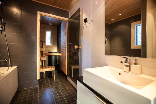 Bilik mandi di Lapland Dream Villas