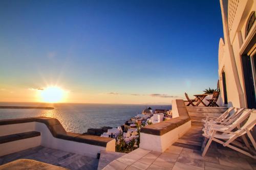 Beautiful Oia Villa
