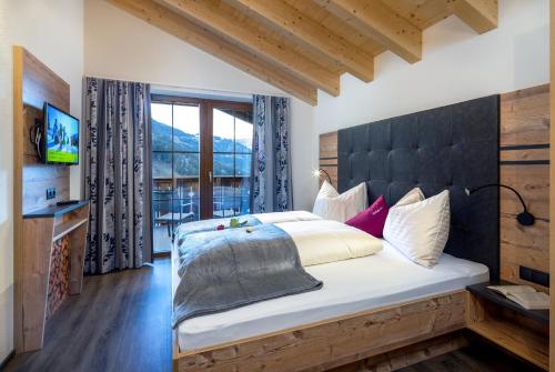 Gallery image of Alpin Chalet am Burgsee in Ladis