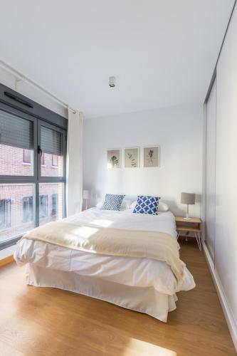Horoko Apartments by gaiarooms