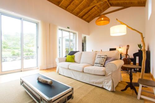 Posezení v ubytování Casa dos Caldeiras