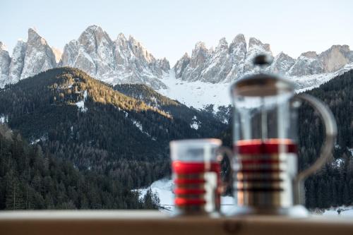 Vue générale sur la montagne ou vue sur la montagne depuis la ferme