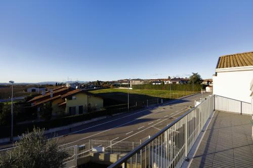 Gambar di galeri bagi Nuovo Laghetto Del Frassino di Peschiera del Garda