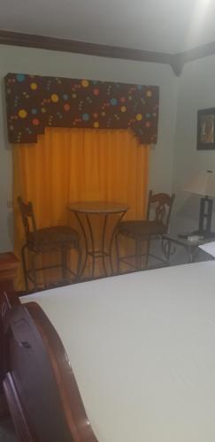 Gambar di galeri bagi Spanish Dream Hotel di Kingston
