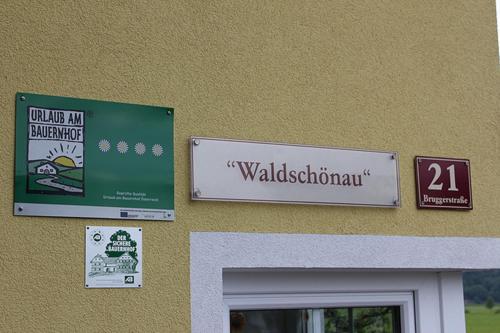 Un certificado, premio, letrero u otro documento en Waldschönau