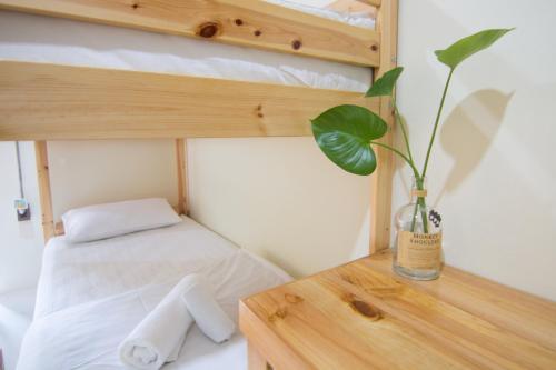 Una cama o camas en una habitación de Just Fine Krabi