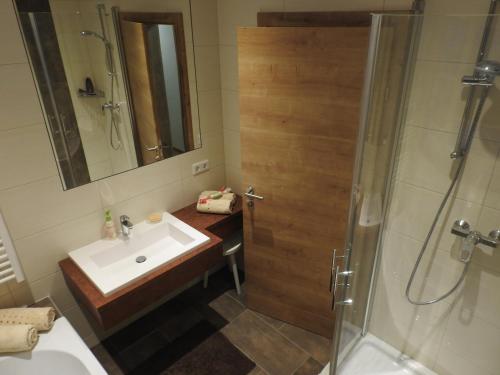 Ferienhaus Weixelbraunにあるバスルーム
