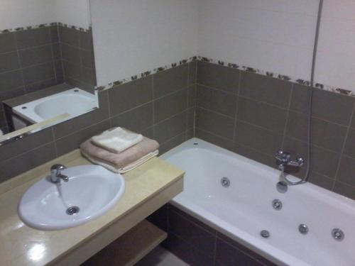 Imagen de la galería de Residencial Zahazar, en La Zarzuela