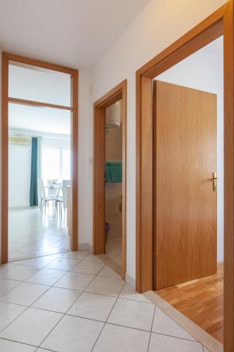 Gallery image of Apartmani Jolanda in Podgora