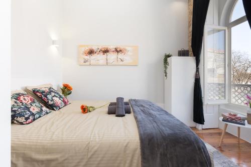 Host Wise - Charming Flat - River View