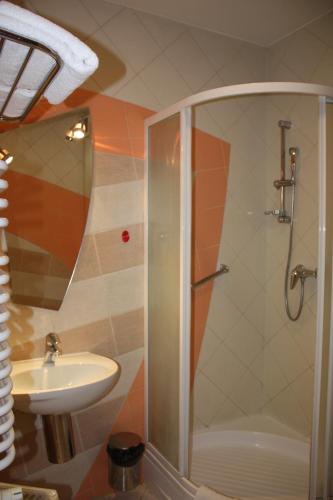 Phòng tắm tại Hotel Saol