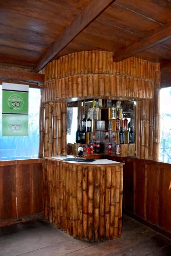 Ο χώρος του lounge ή του μπαρ στο Yaku Amazon Lodge & Expeditions