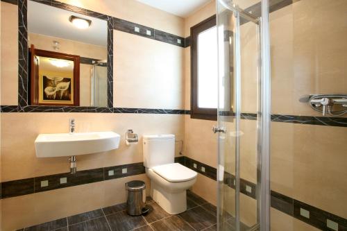 Koupelna v ubytování Hostal Rodri