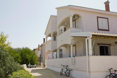Gallery image of Apartments Bella Poljana in Ugljan
