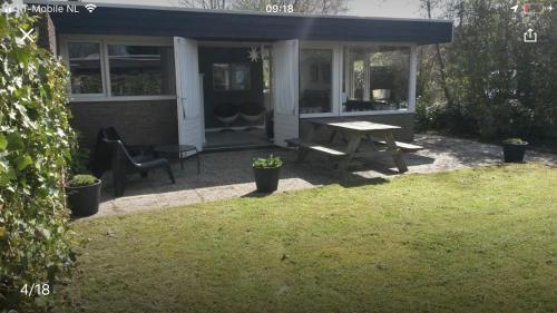 Taman di luar Vakantiehuis Lara