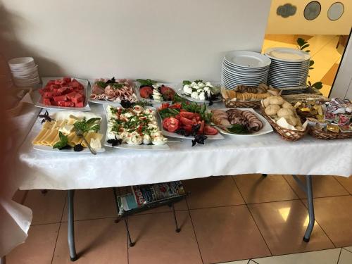 Φαγητό σε αυτό το μοτέλ ή κάπου εκεί κοντά