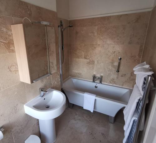Un baño de Diglis House Hotel
