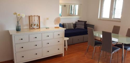 Stunning Views | Modern | Walk Everywhere | Bol