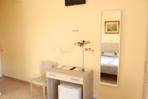 Gallery image of Hotel Luca in Lido di Camaiore