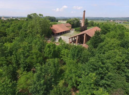 an overhead view of a house in the trees at La Fornace in Alessandria