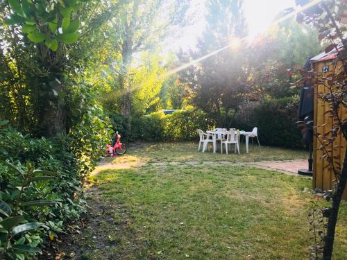 オータンにあるMaison de vacance Hourtin Lacのギャラリーの写真