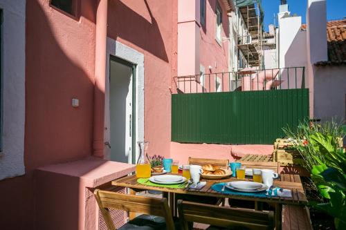 Hip Tailor Made Flat in Bairro Alto