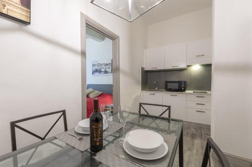 Una cocina o kitchenette en Ponte Vecchio's Nest