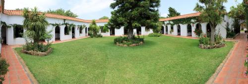 Hostal El Capiにある庭