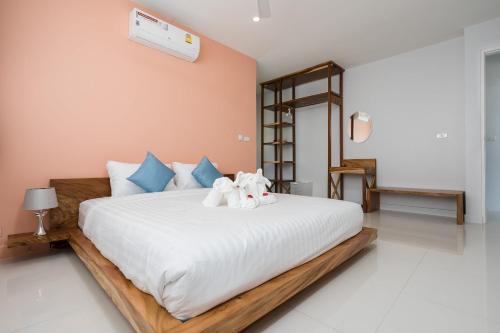Кровать или кровати в номере Sunset Lagoon | Villa Rihanna 2