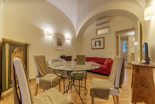 Casa Cornacchie - FromHometoRome