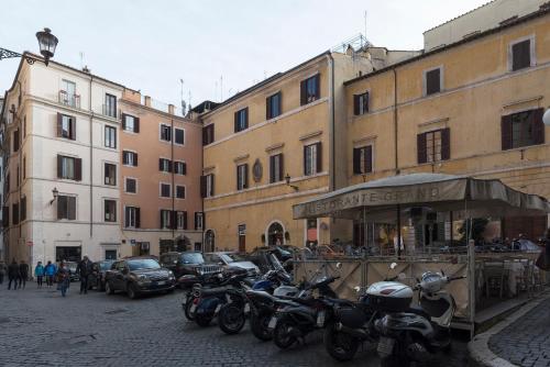 Casa Cornacchie - FromHometoRome