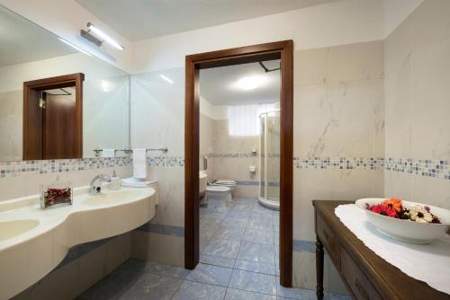 Lancaster Hotel photo 79
