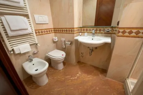Lancaster Hotel photo 19